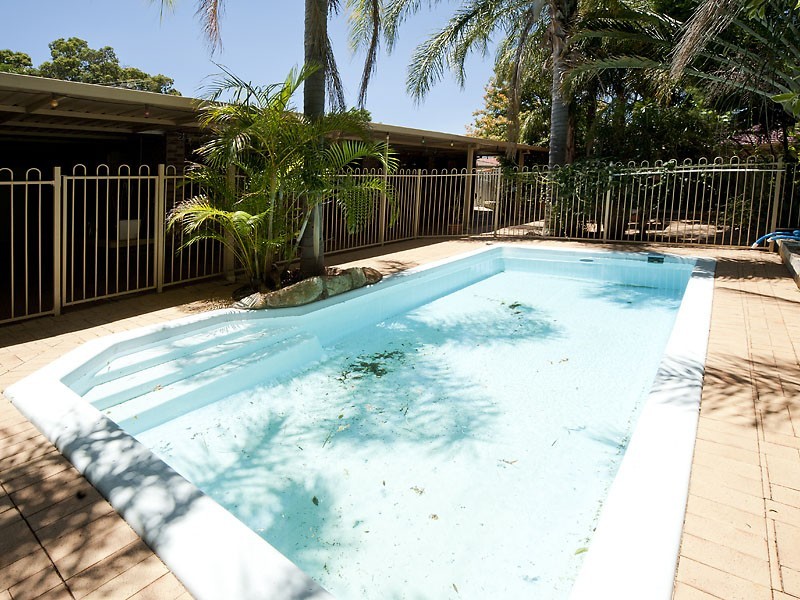 12 Dawson Avenue, Forrestfield WA 6058