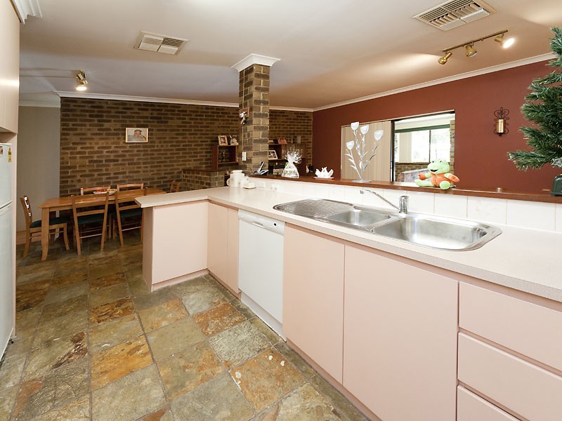 12 Dawson Avenue, Forrestfield WA 6058