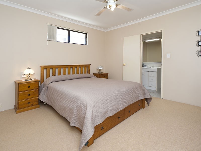 12 Dawson Avenue, Forrestfield WA 6058