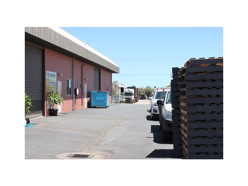 3, 6 Elmsfield Road, Midvale WA 6056