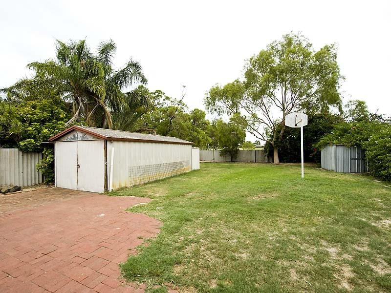 33 Andrews Way, Herne Hill WA 6056