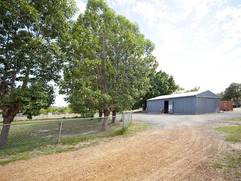 31 Berkshire Road, Forrestfield WA 6058