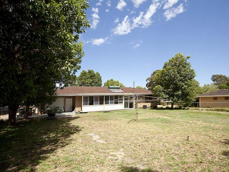 31 Berkshire Road, Forrestfield WA 6058