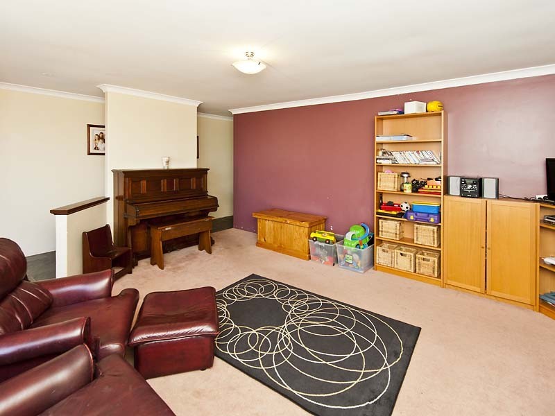 9 Twin View, Swan View WA 6056