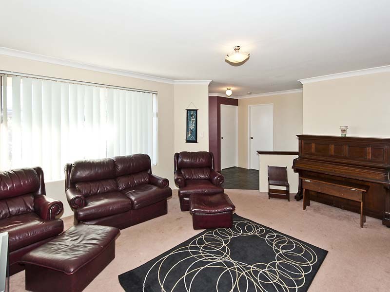 9 Twin View, Swan View WA 6056