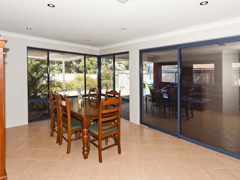 54 Buttercup Crescent, High Wycombe WA 6057