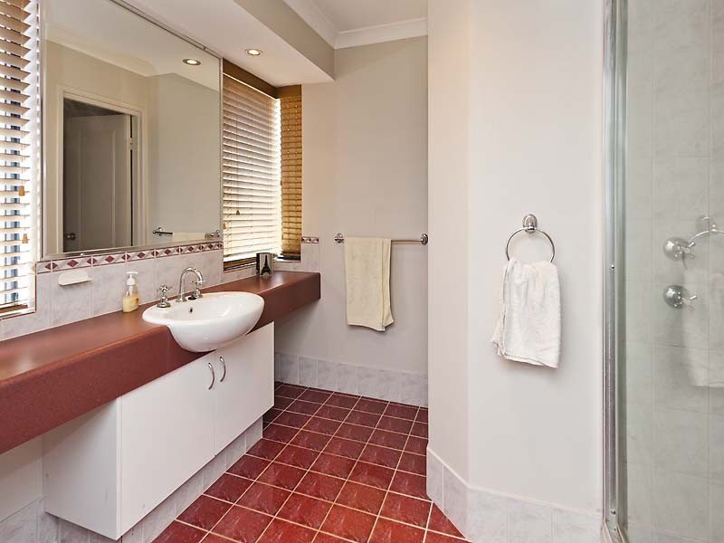 54 Buttercup Crescent, High Wycombe WA 6057