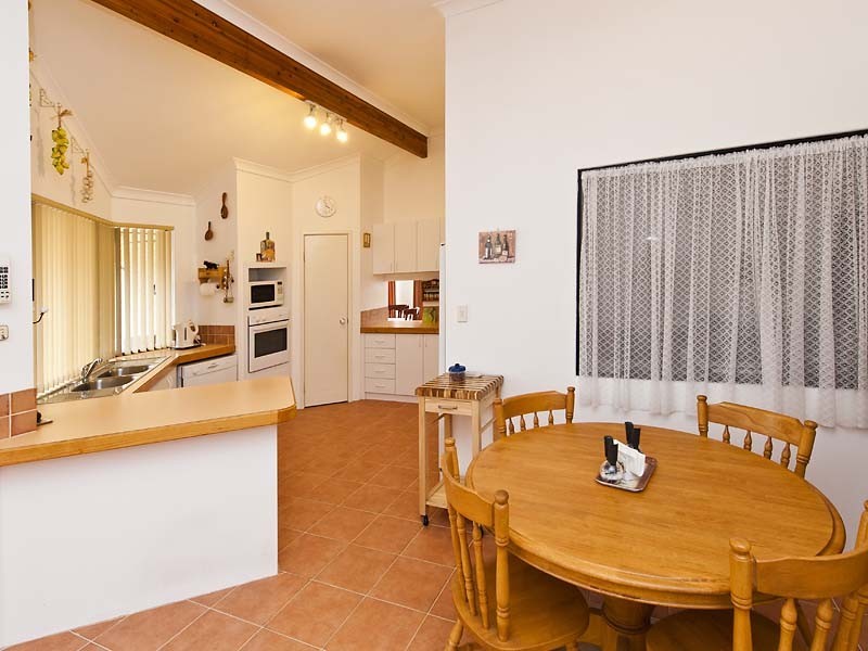 15 Villefort Avenue, Ellenbrook WA 6069