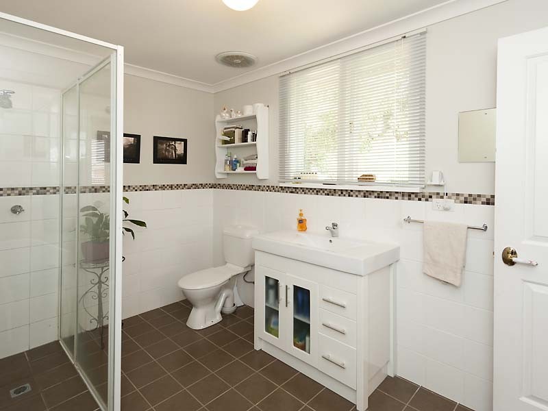 85 Old York Road, Greenmount WA 6056