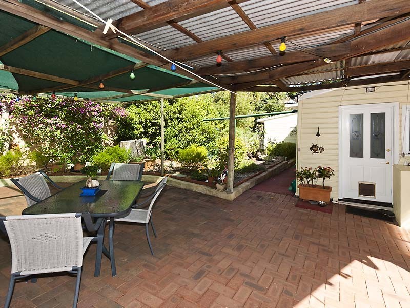 85 Old York Road, Greenmount WA 6056