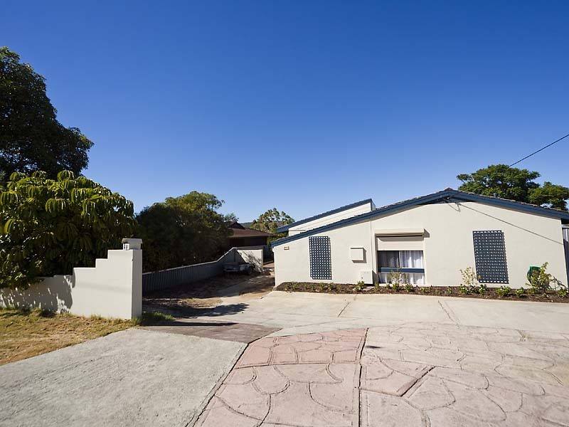 66 Blanchard Road, Swan View WA 6056