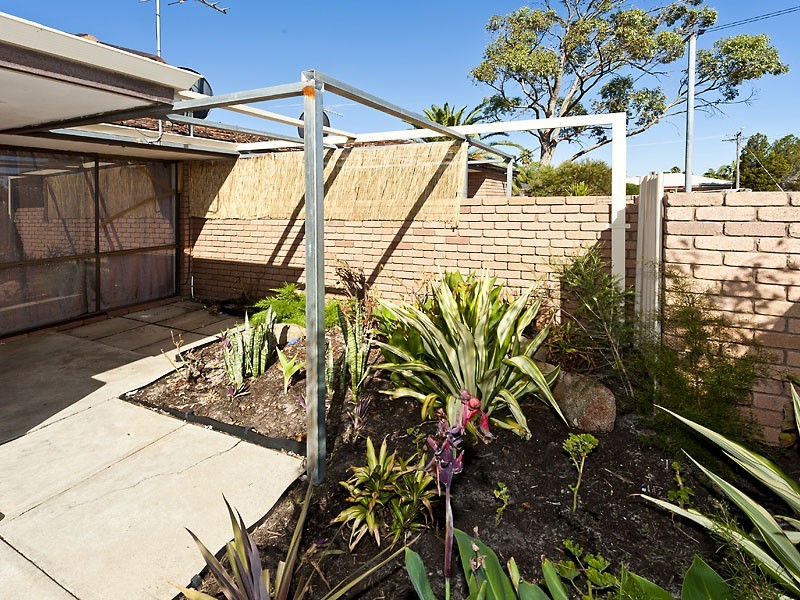 37A Pavetta Crescent, Forrestfield WA 6058
