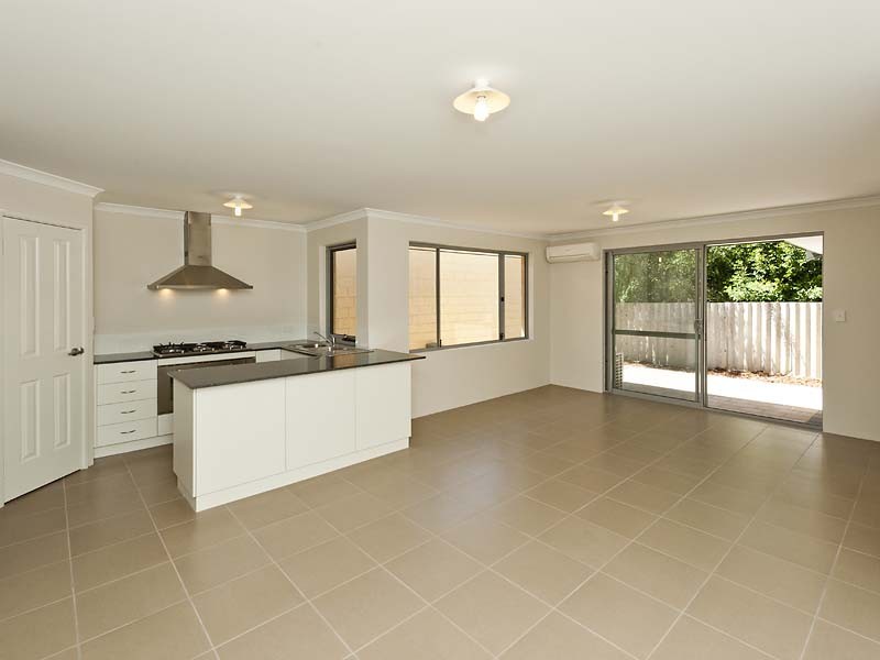 Unit 3/4 George St, Midland WA 6056