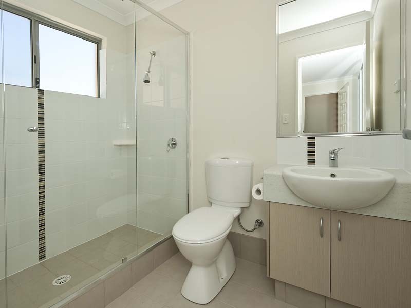 Unit 3/4 George St, Midland WA 6056