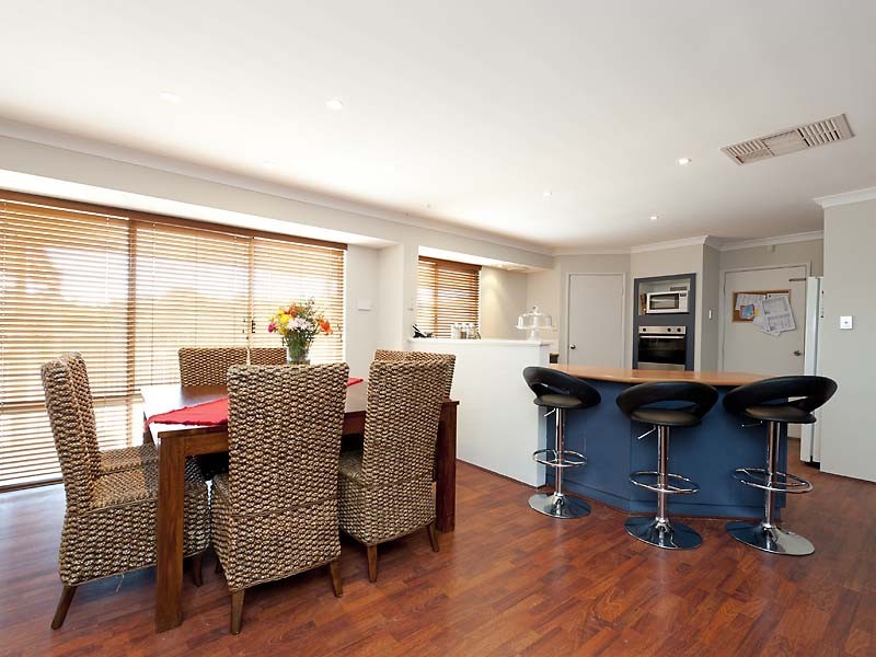 10 Betula Court, Helena Valley WA 6056