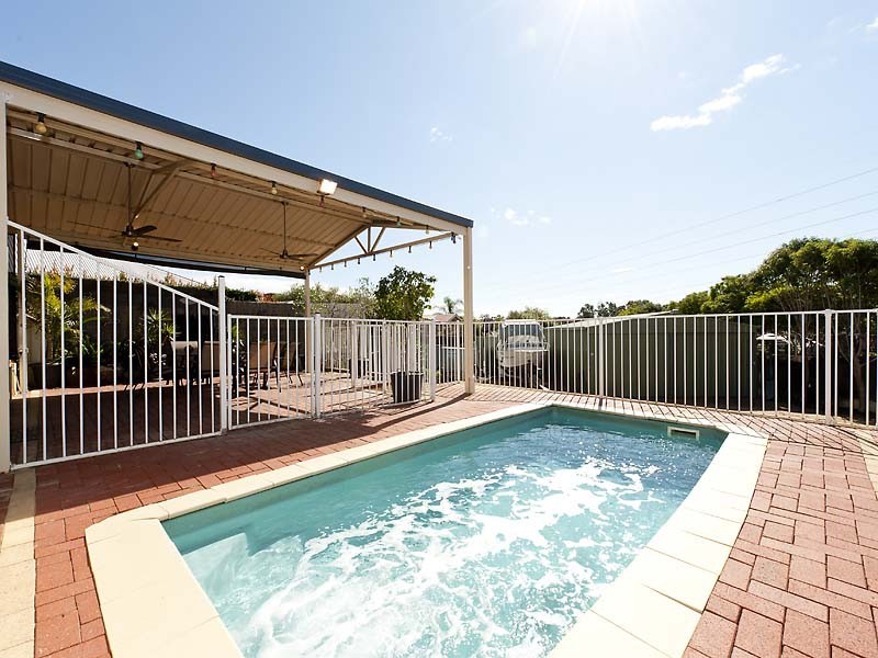 10 Betula Court, Helena Valley WA 6056