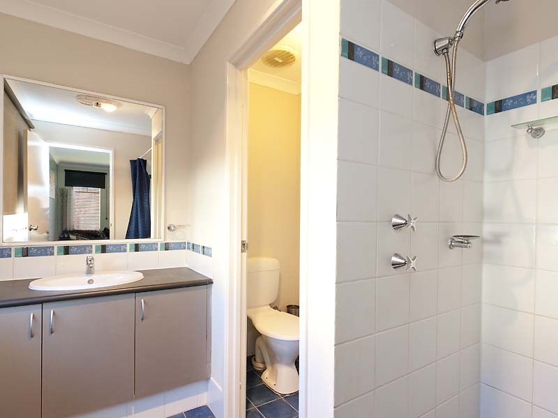 10 Betula Court, Helena Valley WA 6056