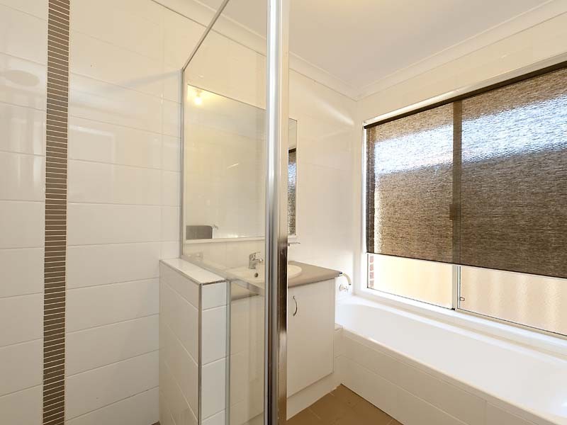 10 Betula Court, Helena Valley WA 6056