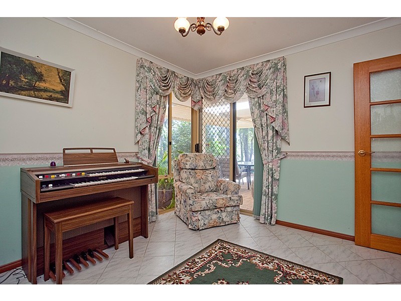 33 Cockatoo Drive, Mundaring WA 6073