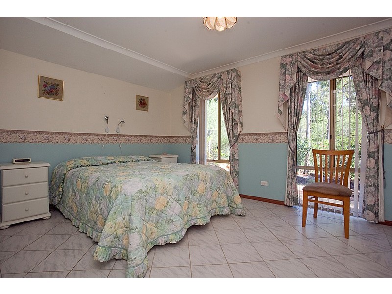 33 Cockatoo Drive, Mundaring WA 6073