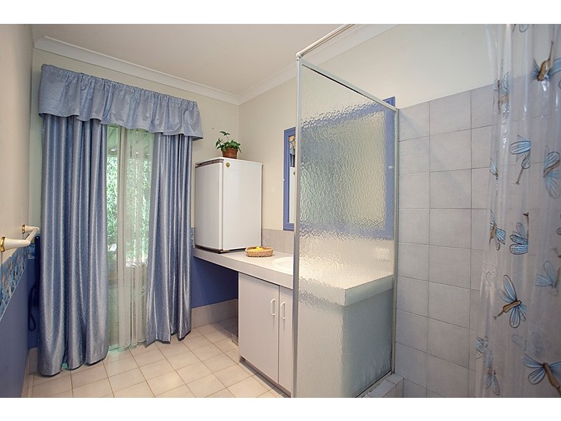 33 Cockatoo Drive, Mundaring WA 6073