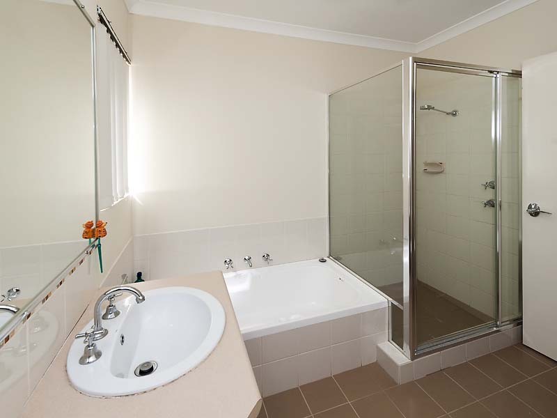 3/11 Hamersley St, Midland WA 6056