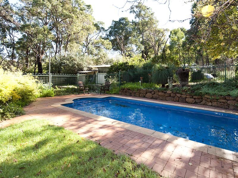 51 Marnie Road, Glen Forrest WA 6071