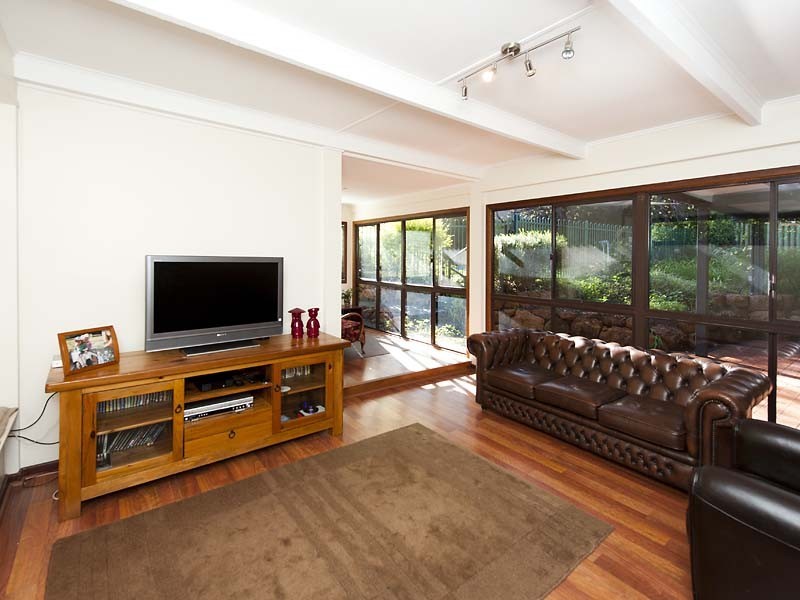 51 Marnie Road, Glen Forrest WA 6071