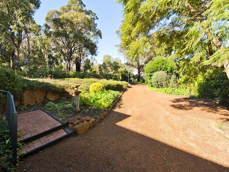 51 Marnie Road, Glen Forrest WA 6071