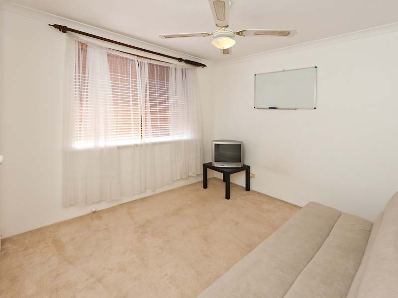 2/13 Hillside Cres, Maylands WA 6051