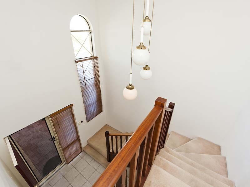 2/13 Hillside Cres, Maylands WA 6051