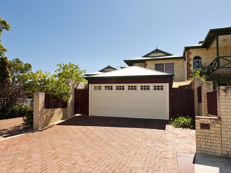 2/13 Hillside Cres, Maylands WA 6051