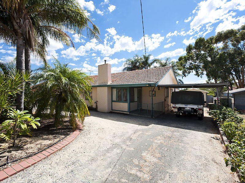 35 Caladenia Way, Koongamia WA 6056