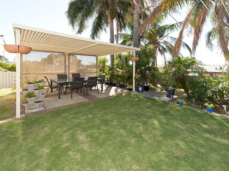 35 Caladenia Way, Koongamia WA 6056