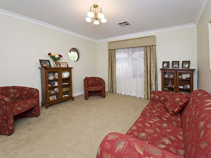 40 Wexcombe Way, Aveley WA 6069