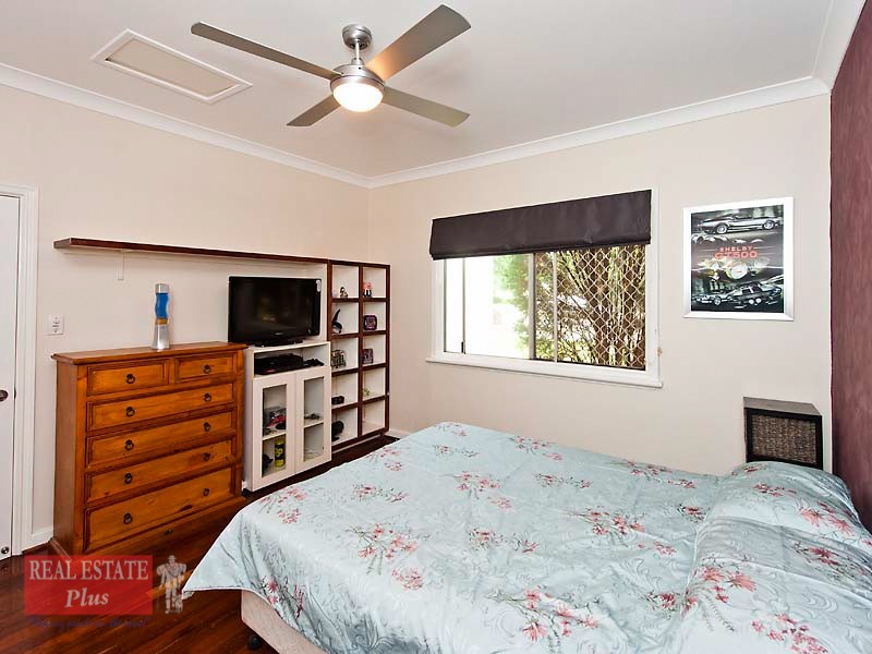 39 Koolgoo Way, Koongamia WA 6056