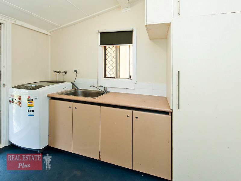 39 Koolgoo Way, Koongamia WA 6056