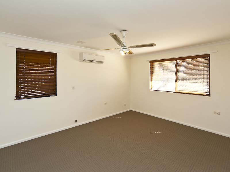32 Mallow Way, Forrestfield WA 6058