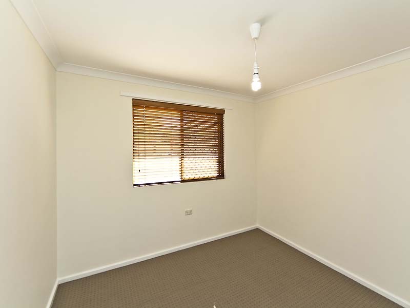 32 Mallow Way, Forrestfield WA 6058