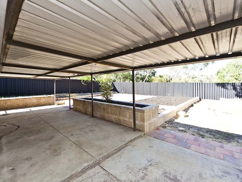 32 Mallow Way, Forrestfield WA 6058