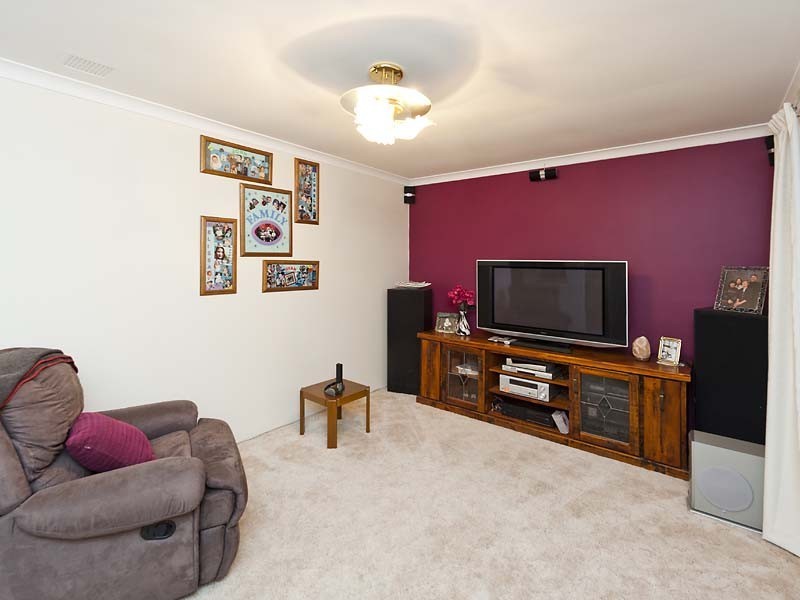 27 Rowe Place, Midland WA 6056