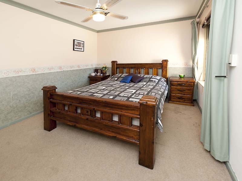 14 Oldenburg Pass, Stratton WA 6056