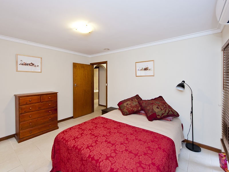 11 Gabo Road, Greenmount WA 6056