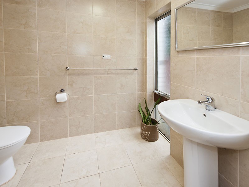 11 Gabo Road, Greenmount WA 6056