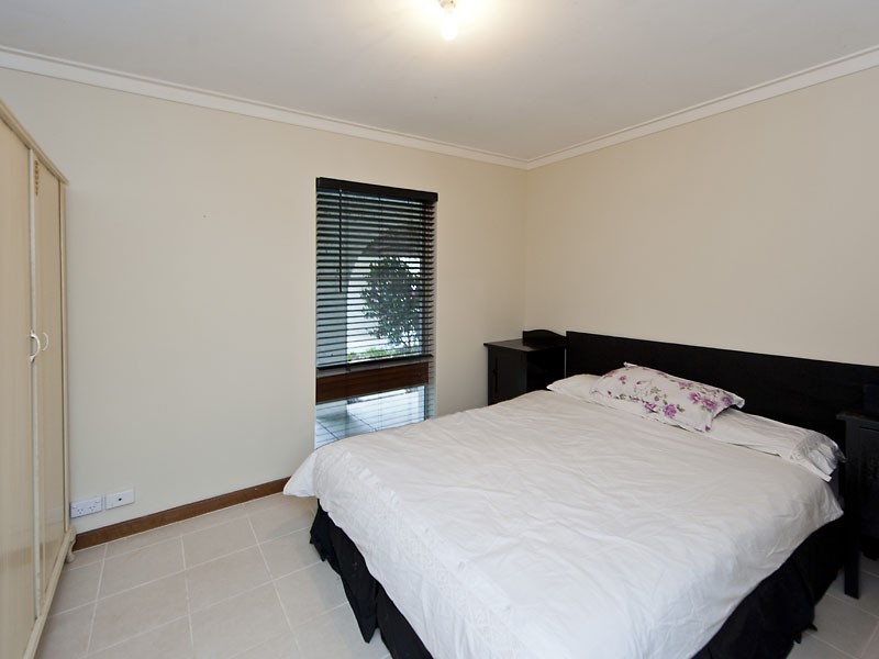 11 Gabo Road, Greenmount WA 6056