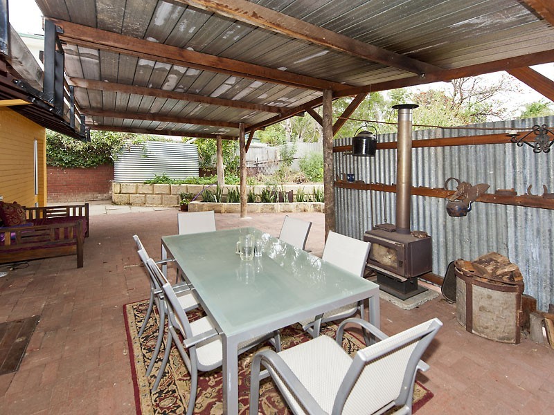 11 Gabo Road, Greenmount WA 6056