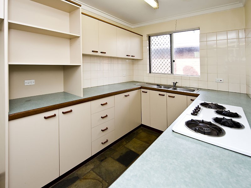 3 Chalfont Way, Swan View WA 6056