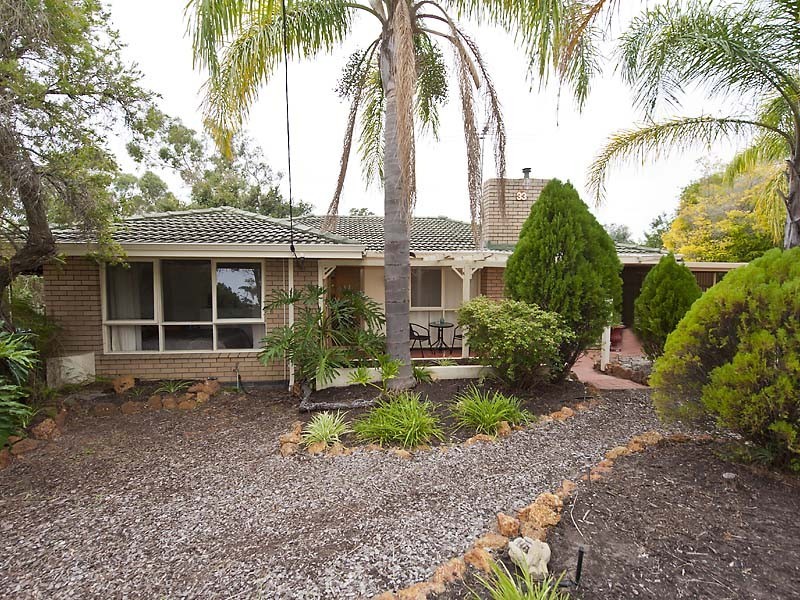 33 Cara Road, Greenmount WA 6056