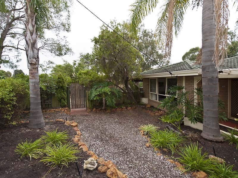 33 Cara Road, Greenmount WA 6056