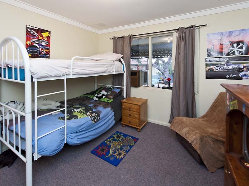 33 Cara Road, Greenmount WA 6056